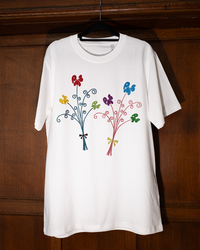 2 SPARKLY BOUQUETS ON CRISP WHITE SHORT SLEEVE T-SHIRT (REGULAR FIT)